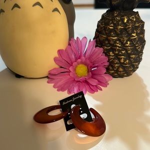Pre owned retro earrings